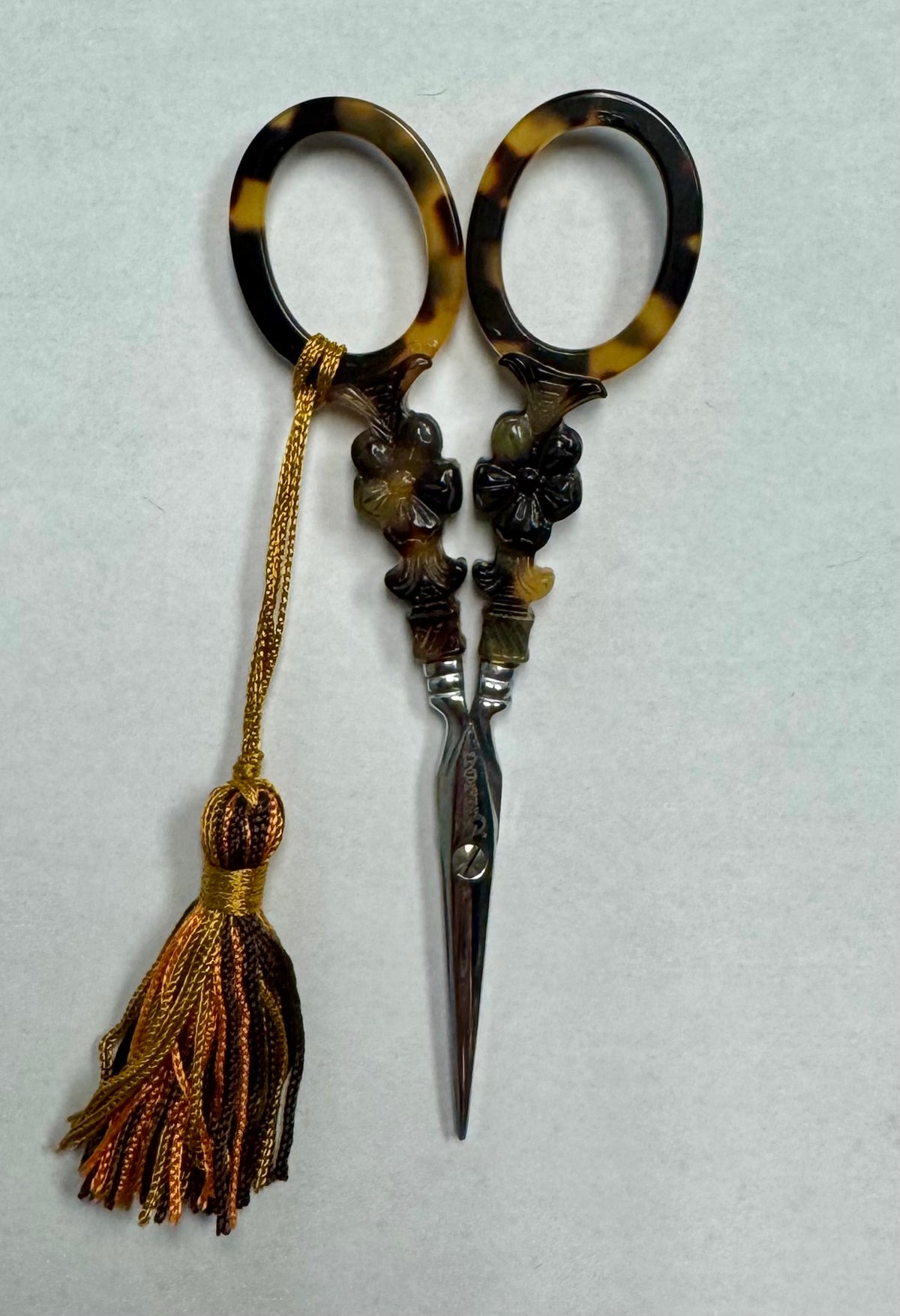 Tortoise Shell Flower Handled Embroidery Scissors